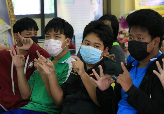 ภาพกิจกรรม คณะวิทยาศาสตร์และเทคโนโลยี จัดกิจกรรมแนะแนวเพื่อประชาสัมพันธ์หลักสูตรโรงเรียนนครไตรตรึงษ์