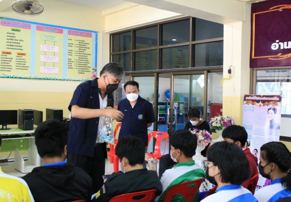 ภาพกิจกรรม คณะวิทยาศาสตร์และเทคโนโลยี จัดกิจกรรมแนะแนวเพื่อประชาสัมพันธ์หลักสูตรโรงเรียนนครไตรตรึงษ์