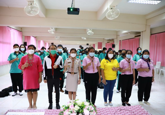 ภาพกิจกรรม  คณะวิทยาศาสตร์และเทคโนโลยี จัดค่ายวิทยาศาสตร์สัญจรโรงเรียนปางมะค่าวิทยาคม