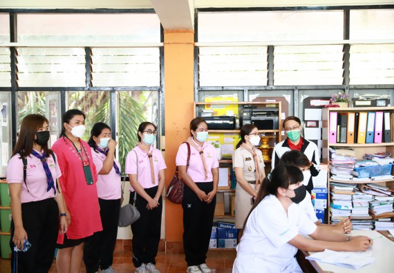 ภาพกิจกรรม  คณะวิทยาศาสตร์และเทคโนโลยี จัดค่ายวิทยาศาสตร์สัญจรโรงเรียนปางมะค่าวิทยาคม