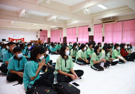 ภาพกิจกรรม  คณะวิทยาศาสตร์และเทคโนโลยี จัดค่ายวิทยาศาสตร์สัญจรโรงเรียนปางมะค่าวิทยาคม