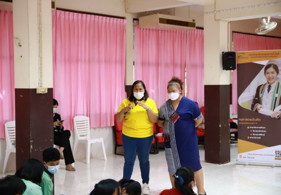 ภาพกิจกรรม  คณะวิทยาศาสตร์และเทคโนโลยี จัดค่ายวิทยาศาสตร์สัญจรโรงเรียนปางมะค่าวิทยาคม