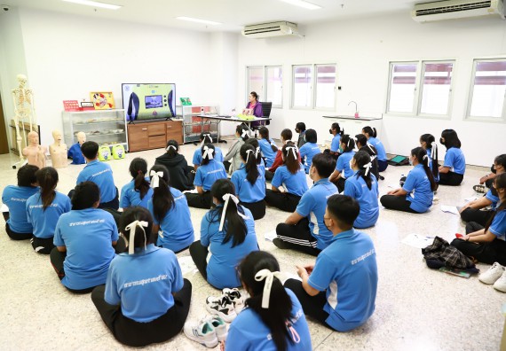 ภาพกิจกรรม  โปรแกรมวิชาสาธารณสุขศาสตร์ จัดกิจกรรมอบรมการช่วยเหลือผู้ป่วยฉุกเฉิน