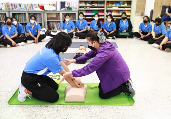 ภาพกิจกรรม  โปรแกรมวิชาสาธารณสุขศาสตร์ จัดกิจกรรมอบรมการช่วยเหลือผู้ป่วยฉุกเฉิน