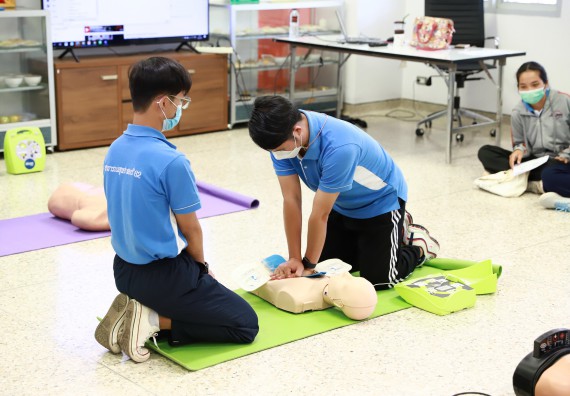 ภาพกิจกรรม  โปรแกรมวิชาสาธารณสุขศาสตร์ จัดกิจกรรมอบรมการช่วยเหลือผู้ป่วยฉุกเฉิน