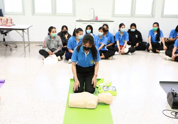 ภาพกิจกรรม  โปรแกรมวิชาสาธารณสุขศาสตร์ จัดกิจกรรมอบรมการช่วยเหลือผู้ป่วยฉุกเฉิน