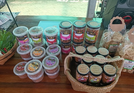 ภาพกิจกรรม  โปรแกรมวิชาวิทยาศาสตร์และเทคโนโลยีการอาหาร จัดอบรมเชิงปฏิบัติการ เรื่องเทคนิคการถ่ายภาพผลิตภัณฑ์เพื่อการโฆษณา