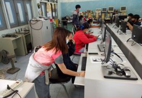 ภาพกิจกรรม  โปรแกรมวิชาวิทยาการคอมพิวเตอร์และเทคโนโลยีสารสนเทศ จัดอบรมเชิงปฏิบัติการ Infographic 3D ด้วยเว็บไซต์