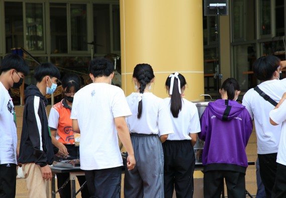 ภาพกิจกรรม  สโมสรนักศึกษาคณะวิทยาศาสตร์และเทคโนโลยี จัดโครงการพัฒนานักศึกษาคณะวิทยาศาสตร์และเทคโนโลยี มหาวิทยาลัยราชภัฏกําแพงเพชร ประจําปีงบประมาณ 2565