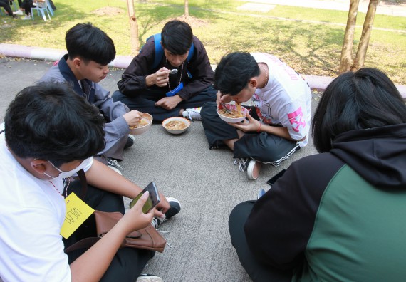 ภาพกิจกรรม  สโมสรนักศึกษาคณะวิทยาศาสตร์และเทคโนโลยี จัดโครงการพัฒนานักศึกษาคณะวิทยาศาสตร์และเทคโนโลยี มหาวิทยาลัยราชภัฏกําแพงเพชร ประจําปีงบประมาณ 2565