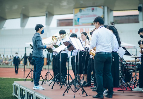 ภาพกิจกรรม  คณะวิทยาศาสตร์และเทคโนโลยี  เข้าร่วมพิธีวันราชภัฏ