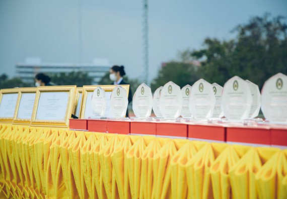 ภาพกิจกรรม  คณะวิทยาศาสตร์และเทคโนโลยี  เข้าร่วมพิธีวันราชภัฏ