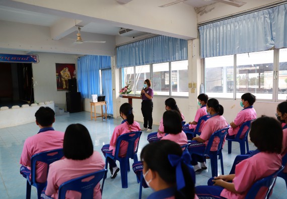 ภาพกิจกรรม  คณะวิทยาศาสตร์และเทคโนโลยี จัดค่ายวิทยาศาสตร์สัญจรโรงเรียนวังตะเคียนประชานุสรณ์