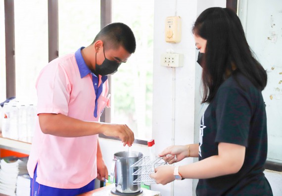 ภาพกิจกรรม  คณะวิทยาศาสตร์และเทคโนโลยี จัดค่ายวิทยาศาสตร์สัญจรโรงเรียนวังตะเคียนประชานุสรณ์