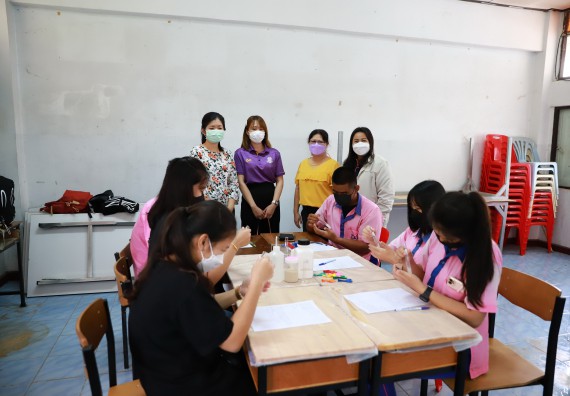 ภาพกิจกรรม  คณะวิทยาศาสตร์และเทคโนโลยี จัดค่ายวิทยาศาสตร์สัญจรโรงเรียนวังตะเคียนประชานุสรณ์