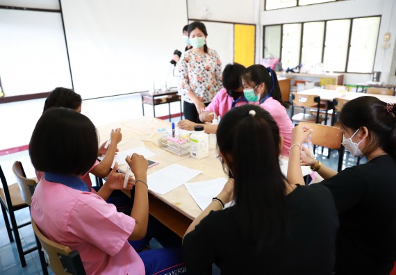 ภาพกิจกรรม  คณะวิทยาศาสตร์และเทคโนโลยี จัดค่ายวิทยาศาสตร์สัญจรโรงเรียนวังตะเคียนประชานุสรณ์