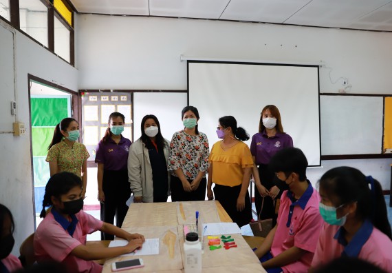 ภาพกิจกรรม  คณะวิทยาศาสตร์และเทคโนโลยี จัดค่ายวิทยาศาสตร์สัญจรโรงเรียนวังตะเคียนประชานุสรณ์