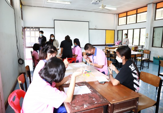 ภาพกิจกรรม  คณะวิทยาศาสตร์และเทคโนโลยี จัดค่ายวิทยาศาสตร์สัญจรโรงเรียนวังตะเคียนประชานุสรณ์