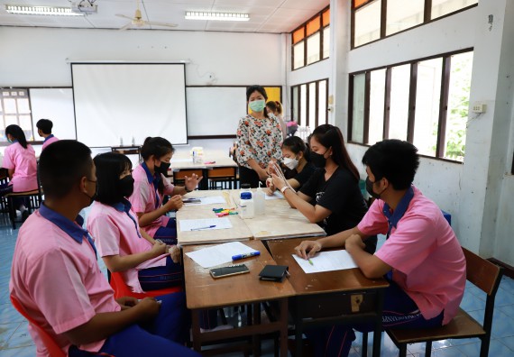 ภาพกิจกรรม  คณะวิทยาศาสตร์และเทคโนโลยี จัดค่ายวิทยาศาสตร์สัญจรโรงเรียนวังตะเคียนประชานุสรณ์