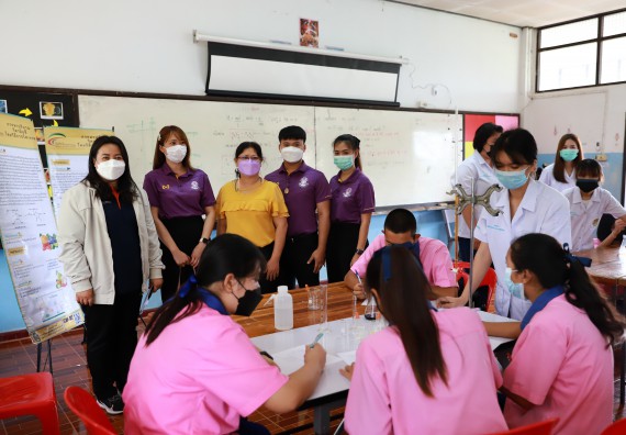 ภาพกิจกรรม  คณะวิทยาศาสตร์และเทคโนโลยี จัดค่ายวิทยาศาสตร์สัญจรโรงเรียนวังตะเคียนประชานุสรณ์