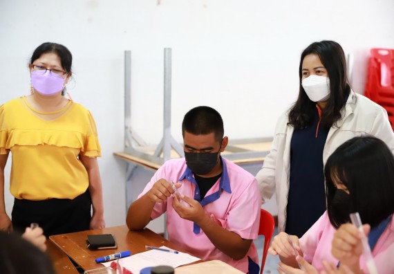 ภาพกิจกรรม  คณะวิทยาศาสตร์และเทคโนโลยี จัดค่ายวิทยาศาสตร์สัญจรโรงเรียนวังตะเคียนประชานุสรณ์