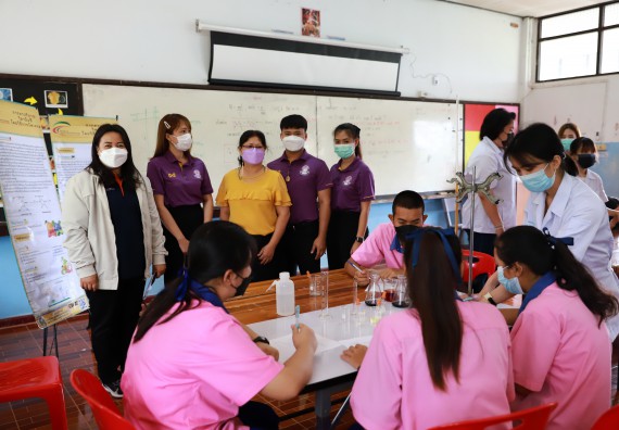 ภาพกิจกรรม  คณะวิทยาศาสตร์และเทคโนโลยี จัดค่ายวิทยาศาสตร์สัญจรโรงเรียนวังตะเคียนประชานุสรณ์