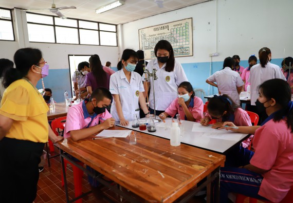 ภาพกิจกรรม  คณะวิทยาศาสตร์และเทคโนโลยี จัดค่ายวิทยาศาสตร์สัญจรโรงเรียนวังตะเคียนประชานุสรณ์