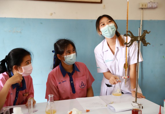 ภาพกิจกรรม  คณะวิทยาศาสตร์และเทคโนโลยี จัดค่ายวิทยาศาสตร์สัญจรโรงเรียนวังตะเคียนประชานุสรณ์