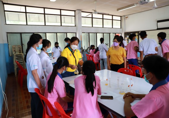 ภาพกิจกรรม  คณะวิทยาศาสตร์และเทคโนโลยี จัดค่ายวิทยาศาสตร์สัญจรโรงเรียนวังตะเคียนประชานุสรณ์