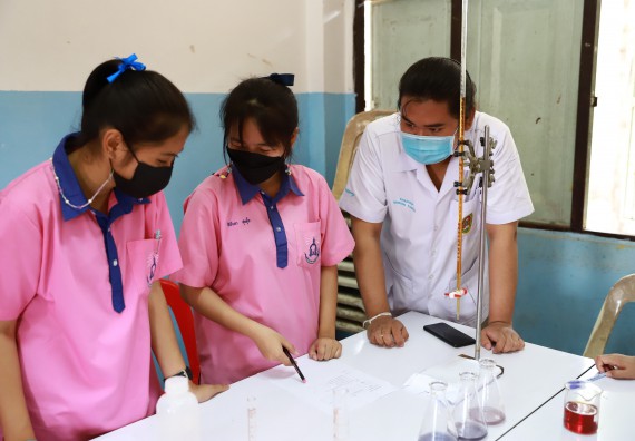 ภาพกิจกรรม  คณะวิทยาศาสตร์และเทคโนโลยี จัดค่ายวิทยาศาสตร์สัญจรโรงเรียนวังตะเคียนประชานุสรณ์