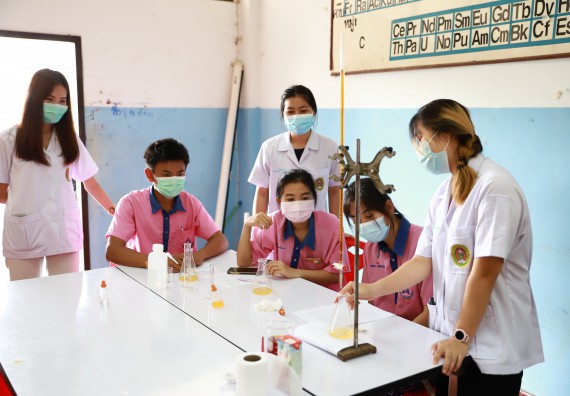 ภาพกิจกรรม  คณะวิทยาศาสตร์และเทคโนโลยี จัดค่ายวิทยาศาสตร์สัญจรโรงเรียนวังตะเคียนประชานุสรณ์