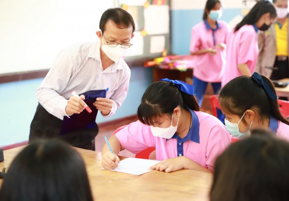 ภาพกิจกรรม  คณะวิทยาศาสตร์และเทคโนโลยี จัดค่ายวิทยาศาสตร์สัญจรโรงเรียนวังตะเคียนประชานุสรณ์