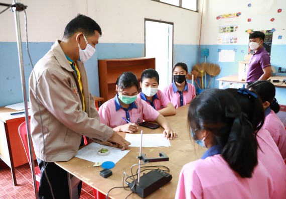 ภาพกิจกรรม  คณะวิทยาศาสตร์และเทคโนโลยี จัดค่ายวิทยาศาสตร์สัญจรโรงเรียนวังตะเคียนประชานุสรณ์