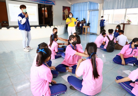 ภาพกิจกรรม  คณะวิทยาศาสตร์และเทคโนโลยี จัดค่ายวิทยาศาสตร์สัญจรโรงเรียนวังตะเคียนประชานุสรณ์