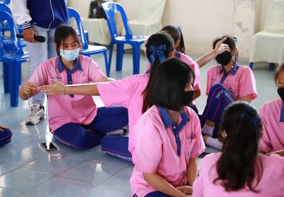 ภาพกิจกรรม  คณะวิทยาศาสตร์และเทคโนโลยี จัดค่ายวิทยาศาสตร์สัญจรโรงเรียนวังตะเคียนประชานุสรณ์