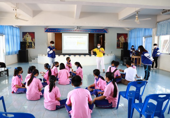 ภาพกิจกรรม  คณะวิทยาศาสตร์และเทคโนโลยี จัดค่ายวิทยาศาสตร์สัญจรโรงเรียนวังตะเคียนประชานุสรณ์