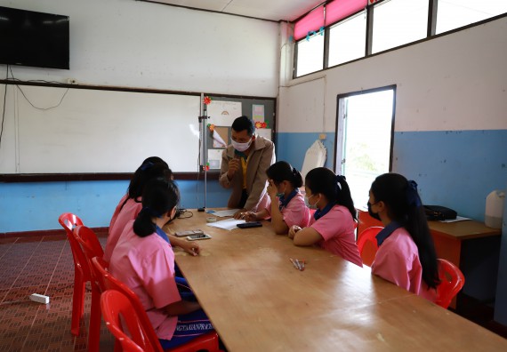 ภาพกิจกรรม  คณะวิทยาศาสตร์และเทคโนโลยี จัดค่ายวิทยาศาสตร์สัญจรโรงเรียนวังตะเคียนประชานุสรณ์