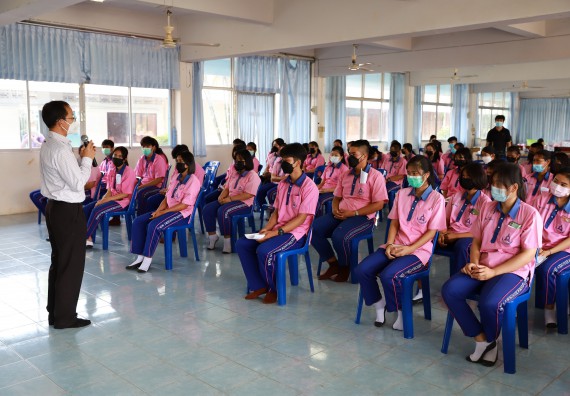 ภาพกิจกรรม  คณะวิทยาศาสตร์และเทคโนโลยี จัดค่ายวิทยาศาสตร์สัญจรโรงเรียนวังตะเคียนประชานุสรณ์