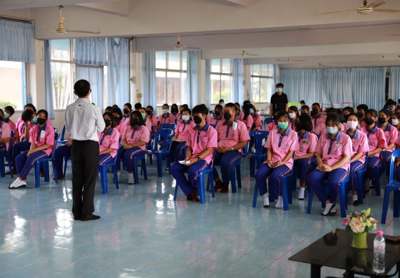 ภาพกิจกรรม  คณะวิทยาศาสตร์และเทคโนโลยี จัดค่ายวิทยาศาสตร์สัญจรโรงเรียนวังตะเคียนประชานุสรณ์