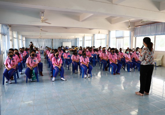 ภาพกิจกรรม  คณะวิทยาศาสตร์และเทคโนโลยี จัดค่ายวิทยาศาสตร์สัญจรโรงเรียนวังตะเคียนประชานุสรณ์