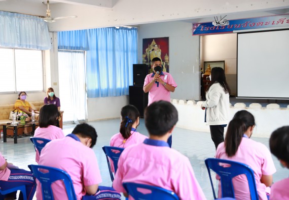 ภาพกิจกรรม  คณะวิทยาศาสตร์และเทคโนโลยี จัดค่ายวิทยาศาสตร์สัญจรโรงเรียนวังตะเคียนประชานุสรณ์