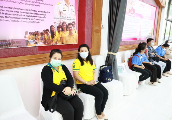 ภาพกิจกรรม  คณะวิทยาศาสตร์และเทคโนโลยี จัดค่ายวิทยาศาสตร์สัญจรโรงเรียนราษฎร์ปรีชาวิทยาคม