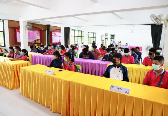 ภาพกิจกรรม  คณะวิทยาศาสตร์และเทคโนโลยี จัดค่ายวิทยาศาสตร์สัญจรโรงเรียนราษฎร์ปรีชาวิทยาคม