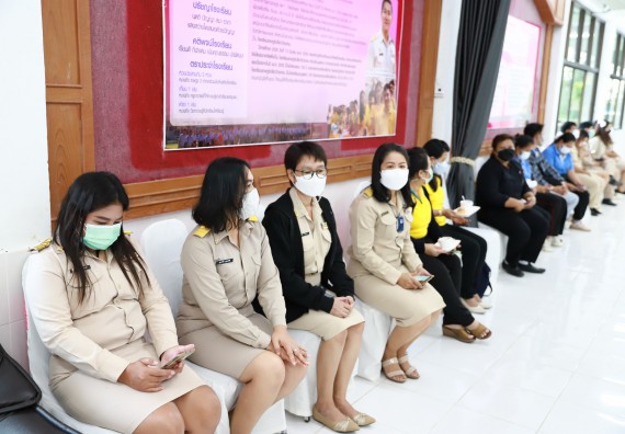 ภาพกิจกรรม  คณะวิทยาศาสตร์และเทคโนโลยี จัดค่ายวิทยาศาสตร์สัญจรโรงเรียนราษฎร์ปรีชาวิทยาคม