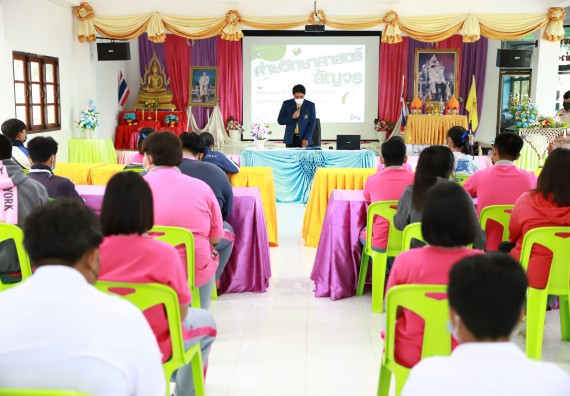 ภาพกิจกรรม  คณะวิทยาศาสตร์และเทคโนโลยี จัดค่ายวิทยาศาสตร์สัญจรโรงเรียนราษฎร์ปรีชาวิทยาคม
