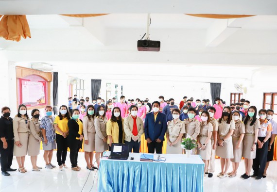 ภาพกิจกรรม  คณะวิทยาศาสตร์และเทคโนโลยี จัดค่ายวิทยาศาสตร์สัญจรโรงเรียนราษฎร์ปรีชาวิทยาคม