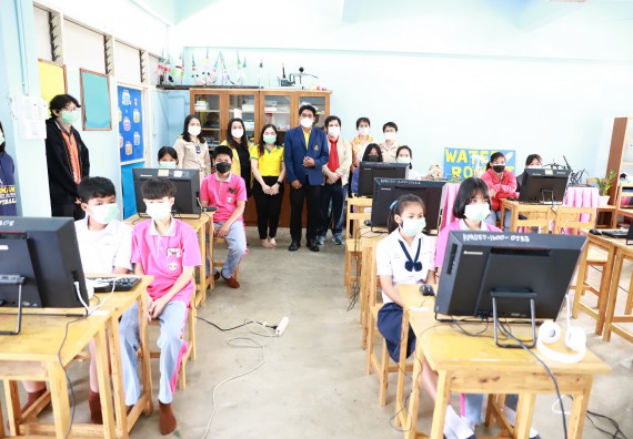 ภาพกิจกรรม  คณะวิทยาศาสตร์และเทคโนโลยี จัดค่ายวิทยาศาสตร์สัญจรโรงเรียนราษฎร์ปรีชาวิทยาคม