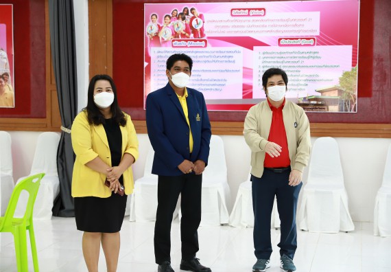 ภาพกิจกรรม  คณะวิทยาศาสตร์และเทคโนโลยี จัดค่ายวิทยาศาสตร์สัญจรโรงเรียนราษฎร์ปรีชาวิทยาคม