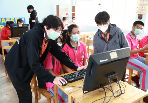 ภาพกิจกรรม  คณะวิทยาศาสตร์และเทคโนโลยี จัดค่ายวิทยาศาสตร์สัญจรโรงเรียนราษฎร์ปรีชาวิทยาคม