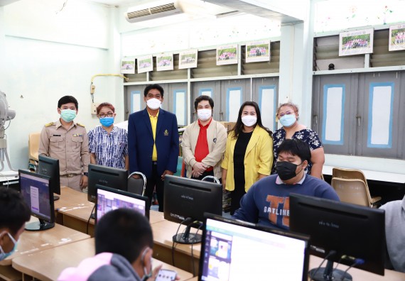 ภาพกิจกรรม  คณะวิทยาศาสตร์และเทคโนโลยี จัดค่ายวิทยาศาสตร์สัญจรโรงเรียนราษฎร์ปรีชาวิทยาคม